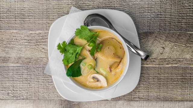 Tom Kha.