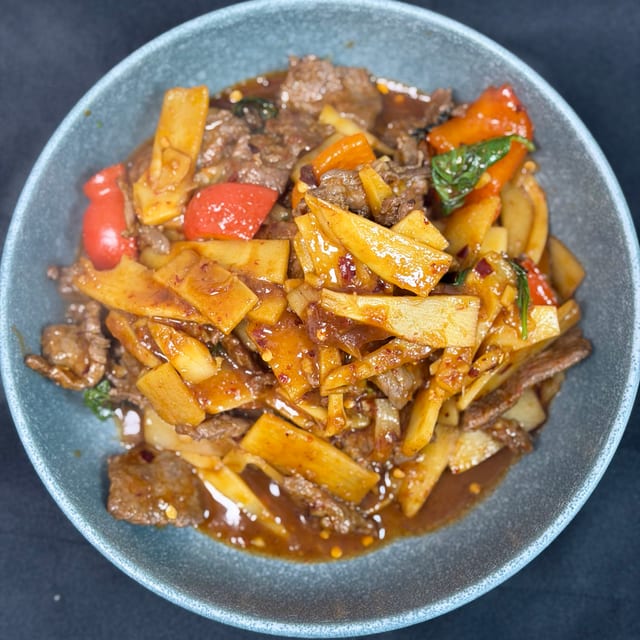 Pad Prig Nor Mai (Chili Bamboo).